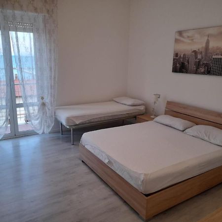 Appartamento Fronte Mare Falconara Marittima Ngoại thất bức ảnh